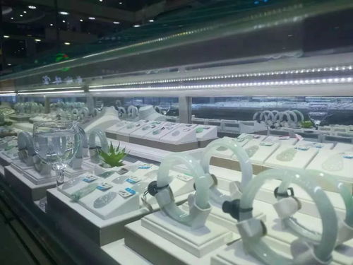 大悅百貨水晶坊翡翠文化節(jié)震撼開啟 珍藏翡翠，出廠直銷，最低33元起